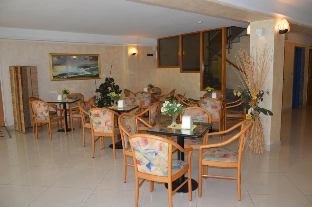 Hotel Karin Marebello المظهر الخارجي الصورة