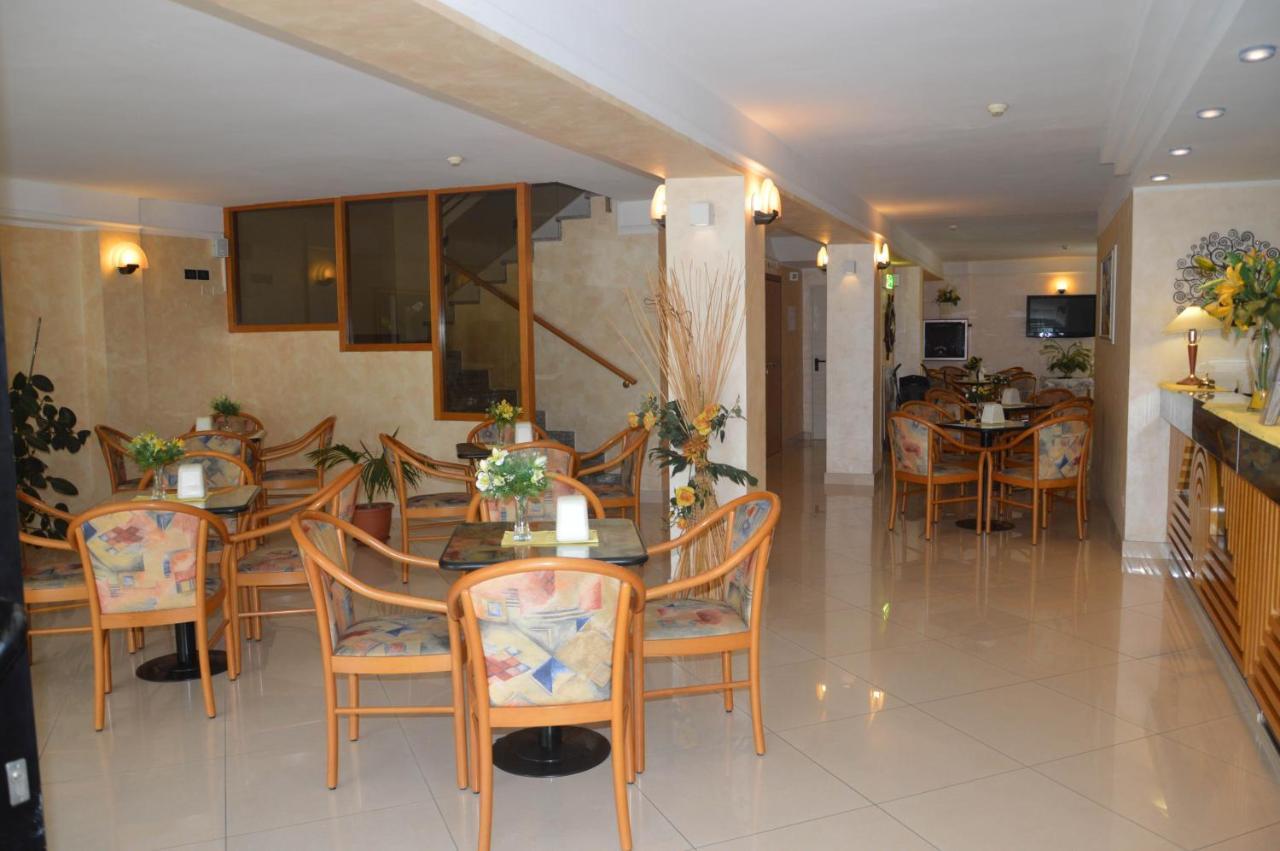 Hotel Karin Marebello المظهر الخارجي الصورة