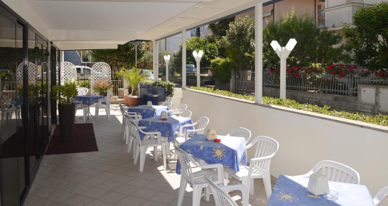 Hotel Karin Marebello المظهر الخارجي الصورة