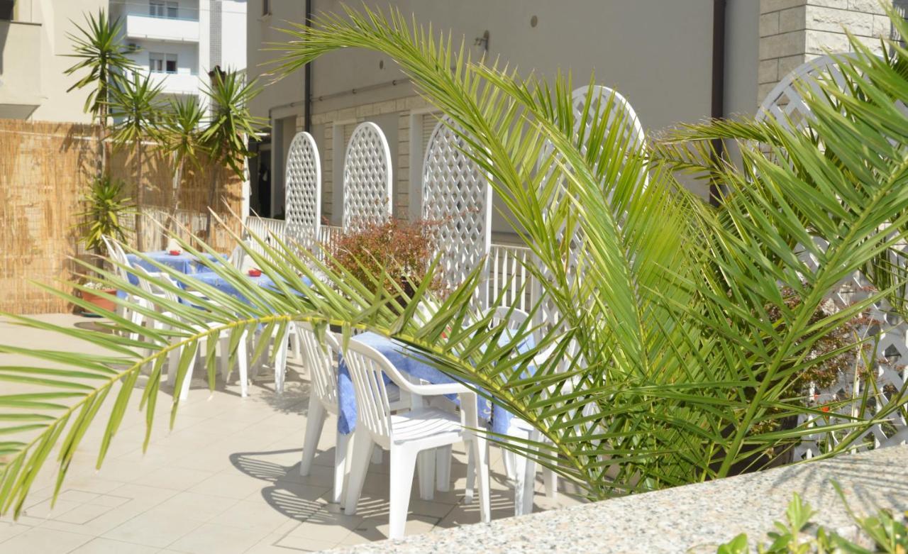 Hotel Karin Marebello المظهر الخارجي الصورة