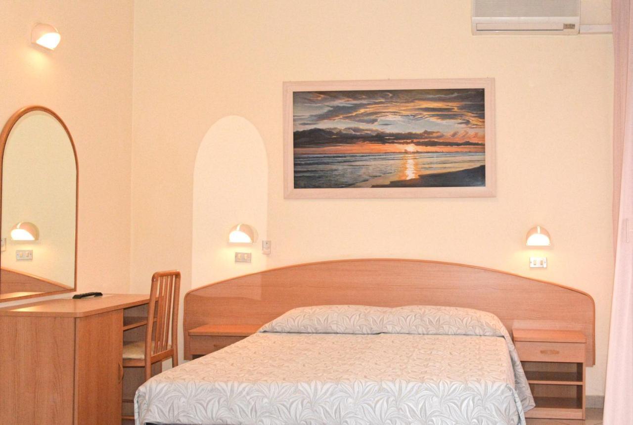 Hotel Karin Marebello المظهر الخارجي الصورة