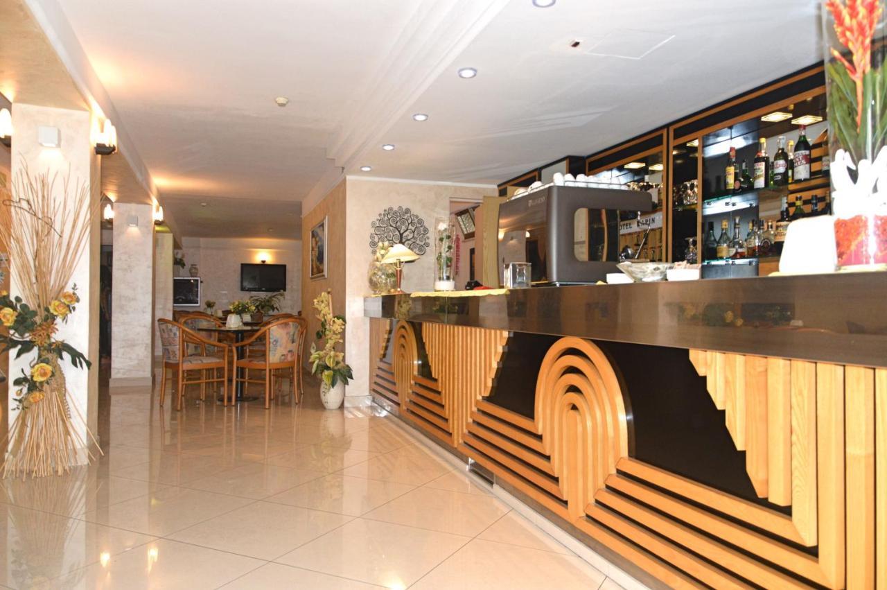 Hotel Karin Marebello المظهر الخارجي الصورة