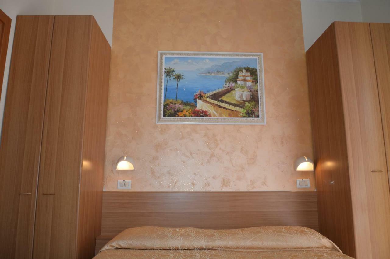 Hotel Karin Marebello المظهر الخارجي الصورة