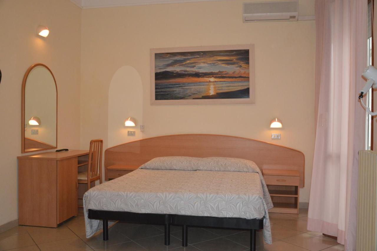 Hotel Karin Marebello المظهر الخارجي الصورة